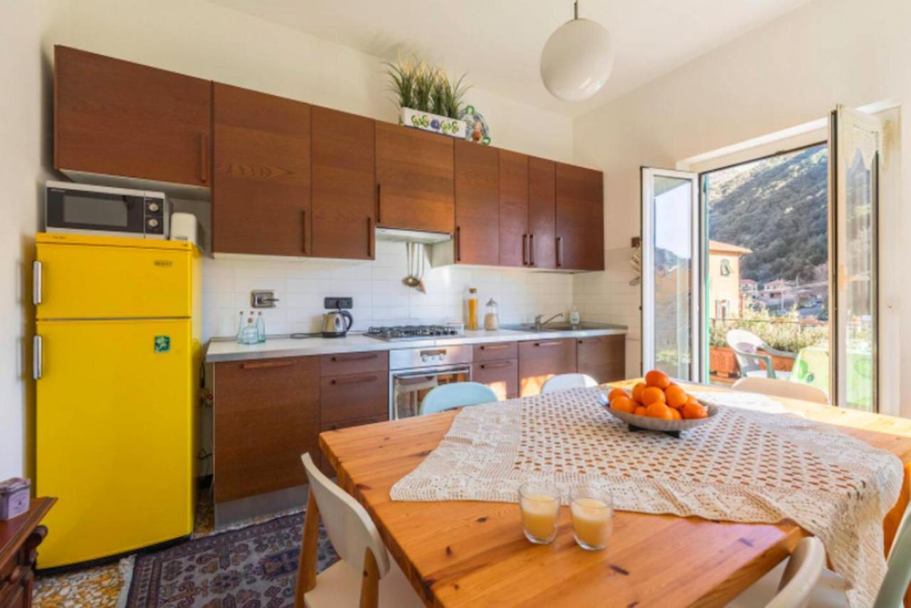La Casa Sul Fiume Appartement Albisola Superiore Buitenkant foto