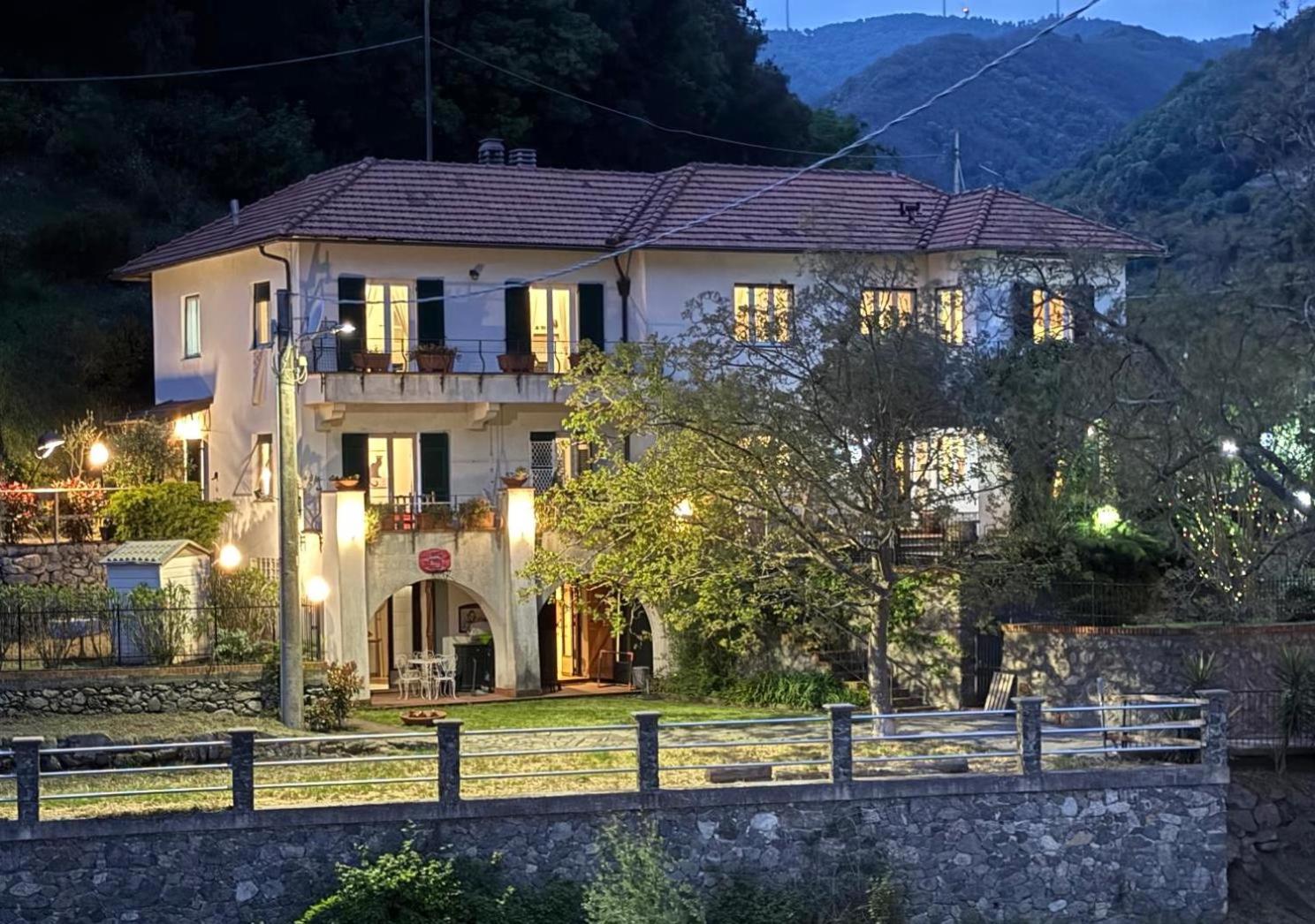 La Casa Sul Fiume Appartement Albisola Superiore Buitenkant foto